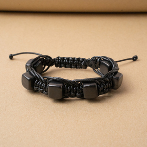 Pulsera de macramé shungita Shambhala con 6 cuentas pulidas cúbicas caídas de 0,39 pulgadas (10mm) en un cordón de poliéster negro, ajustable - Product Image 1