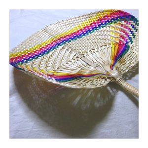 Ventilador en forma de hoja de bambú hecho a mano de Vietnam directo de fábrica, recuerdo ecológico y decoración de fiesta tradicional - Product Image 5