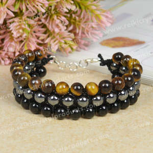 Bracelet Perlé Triple Protection Naturelle en Hématite, Œil de Tigre et Onyx Noir, Réglable en Macramé – Cadeau Tendance - Product Image 1