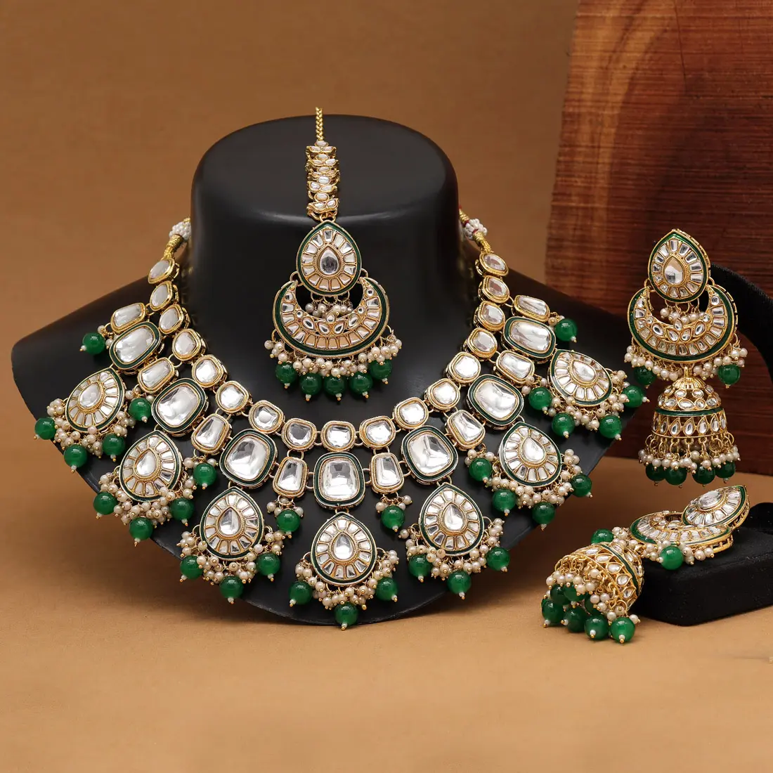 Neueste exklusive Designermode indischer Schmuck schweres Hochzeits-Kundan-Halsband-Set mit Ohrringe maangtikka-Sammlung für Mädchen