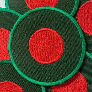 Parche Bordado Personalizado Hecho en Pakistán, Insignia Bordada con Diseño Personalizado en Tela de Sarga para Ropa - Product Image 2