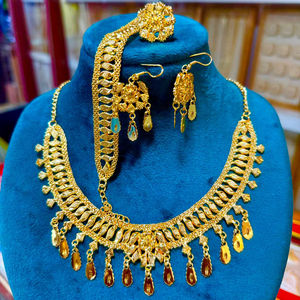 24K or Dubai Vintage classique perle fleur broche boucles d'oreilles collier anniversaire mode cuivre ensemble de bijoux cadeau - Product Image 1