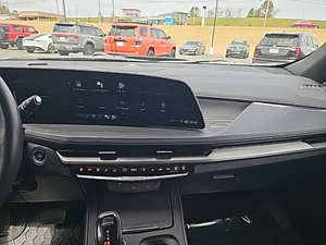 Construido estándar usado 2024 Cadil-LAC XT4 Sport - Product Image 6