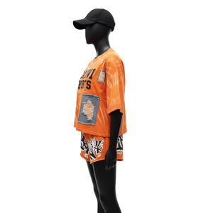 Ensemble t-shirt et short pour femme, jersey de coton 200 GSM, tie-dye orange, empiècements en denim, logo imprimé, ensembles personnalisés pour femmes - Product Image 5