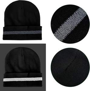 Gorro de invierno de lana suave Unisex, gorro de punto grueso acogedor, diseño ligero, ideal para viajes en frío y trajes de calle informales - Product Image 4