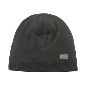 Bonnets en laine de haute qualité à vendre Bonnets chauds d'hiver pour l'extérieur Jacquard - Product Image 1