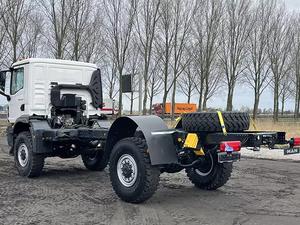 (JY) Venta al por Mayor de 4 Camiones Usados con Cabeza Tractora - Product Image 2