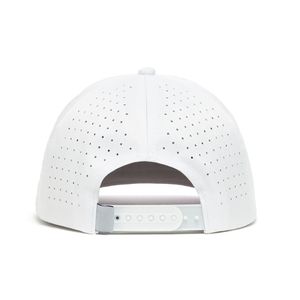 Casquette de golf imperméable en gros avec logo brodé 3D, détail corde, trous découpés au laser, casquette ajustable à fermeture snapback pour tenue de sport décontractée - Product Image 4