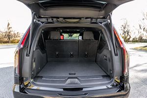 2023 Escalade ESV 4WD Sport 6,2 litros V8 de potencia, 4WD, altamente equipado, en su mayoría sin modificar - Product Image 5