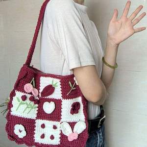Bolso de Mano de Ganchillo de Algodón Hecho a Mano, Cierre de Cremallera, Forro de Poliéster Resistente, Decoración de Rosas 3D, Elegante, Retro, Grande - Product Image 4