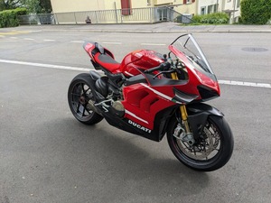 มอเตอร์ไซค์สปอร์ต Panigale V4S ปี 2023 รุ่น 1103 ซีซี เบนซิน เกียร์ธรรมดา ยูโร 4 (214 แรงม้า) มือสอง มีระบบ ABS อยู่ มอเตอร์ไซค์มือสองคุณภาพสูง - Product Image 6