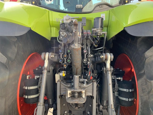 รถแทรกเตอร์ CLAAS AXION 870 CMATIC มือสอง สำหรับงานเกษตร ขับเคลื่อน 4 ล้อ ขาย - Product Image 6