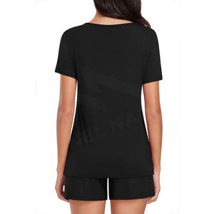 ชุดสตรีทแวร์สำหรับผู้หญิงเสื้อยืดคอวีปักลายสีพื้นโลโก้ได้ตามต้องการ - Product Image 4