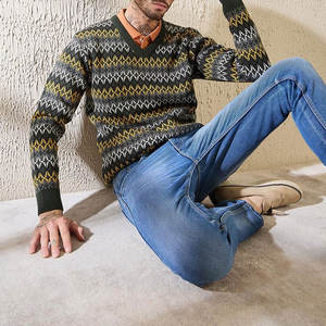 Meilleure vente en ligne de pulls pour hommes sur mesure Vente en gros de pulls pour hommes à col en V - Product Image 5