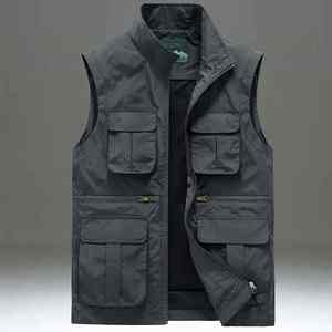 Chaleco transpirable de gran tamaño para hombre para golf, caza y camping, cortavientos sin mangas con ropa de trabajo multibolsillo - Product Image 2