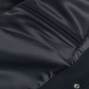 Veste universitaire pour homme avec col montant, logo frontal, design tendance, tissu en laine, coupe-vent et réversible - Product Image 1