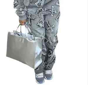 Combinaisons solides deux pièces personnalisées hommes femmes coton chenille logo brodé jogging ensemble de sweat à capuche anti-boulochage marque privée - Product Image 3