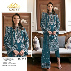 Costume pakistanais exclusif pour femmes avec broderie élégante et travail séquentiel parfait pour les fêtes de mariage célébration traditionnelle - Product Image 4