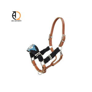 Harnais en cuir avec boucle à double couronne, quincaillerie en laiton, élégant et durable - Product Image 6