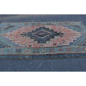 Alfombra Kilim turca Vintage de 4,9x9,9 pies, alfombra de lana tejida plana azul y rosa, patrón de retazos para decoración de sala de estar, respaldo de látex - Product Image 3