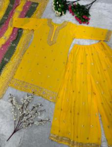 Nouveau Designer Heavy Faux Georgette Sharara Suit Set Avec Haut Brodé et Dupatta pour les Occasions de Mariage Ethnique Festif - Product Image 4