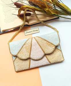 Mini sac décoratif brodé pour usage quotidien - Product Image 1