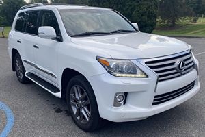 Lexus LX 570 V8 ปี 2014 สภาพดี ใช้งานมาแล้ว แพ็คเกจหรู ขับเคลื่อน 4 ล้อ  ปรับแต่งน้อยมาก - Product Image 6