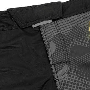 Pantalones cortos de compresión MMA con impresión por sublimación, ropa de lucha personalizada, ropa de artes marciales para adultos de la más alta calidad, pantalones cortos MMA - Product Image 5