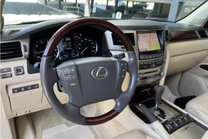 PRÊT À CONDUIRE - VÉHICULE D'OCCASION À VOLANT À GAUCHE |   Conduite à droite |   LEXUUSSS LX570 2013 - Product Image 4