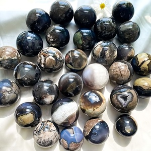 Vente en gros de boules <span class=keywords><strong>magiques</strong></span> en cristal naturel, sphères d'agate volcanique avec réaction UV verte pour la décoration de la maison - Product Image 2