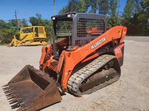 Pala cargadora de orugas compacta Kubota 2015, potencia fiable en un marco compacto con cargadora sobre orugas y componentes de núcleo de bomba - Product Image 5