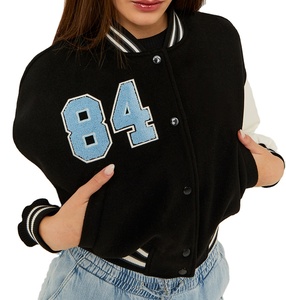Vestes universitaires personnalisées OEM en gros pour femmes, style vintage, avec patchs en chenille et logo, coupe courte, collection hiver, offre spéciale - Product Image 4