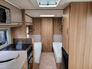 Compre caravanas y remolques camper personalizados, nuevos, grandes y pequeños, disponibles a precios económicos en Bélgica con envío gratuito. - Product Image 5