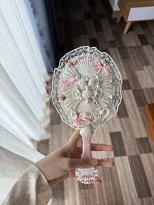 Espejo de concha intrincado de Vietnam hecho a mano con diversos tesoros del océano pieza única de arte funcional para la decoración de su pared - Product Image 6