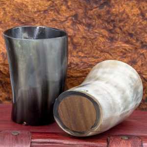 Verre à boire en corne de viking naturel poli avec gravure animale pour décoration de Noël et usage personnel - Product Image 1