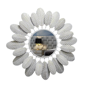 Espejo de pared de Metal de calidad creativa diseño ventajoso espejo de pared de Metal con patrón de loto para sala de estar dormitorio decoración de baño - Product Image 3