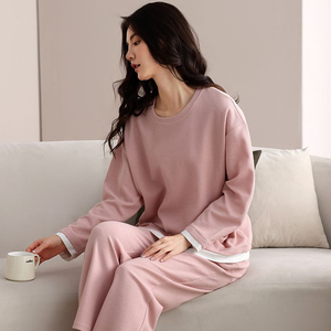 Ensemble de pyjamas de vêtements de nuit de luxe pour femmes 100% coton Texture gaufrée personnalisable à manches longues solide doux cordon de serrage printemps avant - Product Image 5