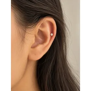 แหวนหมั้นเพชรซิคอนทรงแบนแบบหนามเตยไทเทเนียม - Product Image 4