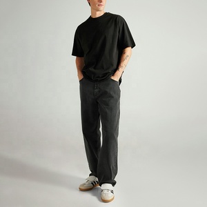 Jeans en denim noir délavé à coupe ample pour hommes, logo brodé personnalisé en gros, design de haute qualité, 100% coton - Product Image 5