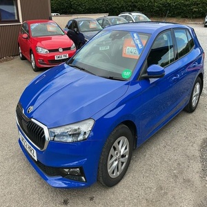 USADO LHD/RHD 2022 SKODA FABIA 1,0 TSI SE COMFORT - Product Image 1