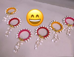 ชุดสร้อยข้อมือเปลือกหอย20ชิ้นกำไลข้อมือ Kade Hathphool สำหรับเพื่อนเจ้าสาวของชำร่วยงานแต่งที่ดีที่สุดของขวัญคืนสำหรับแขกผู้หญิง - Product Image 4