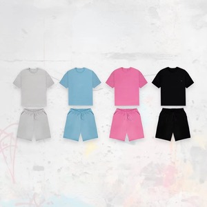 Conjunto OEM personalizado de verano para hombre, ropa de calle, conjunto de dos piezas, diseño cómodo y elegante - Product Image 1
