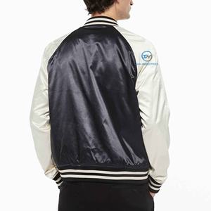 Chaqueta Varsity con Capucha de Satén Personalizada, Superventas 2025, Tela de Alta Calidad, Color Sólido, para Hombre y Mujer, Logotipo Frontal, a la Moda, para Invierno - Product Image 4