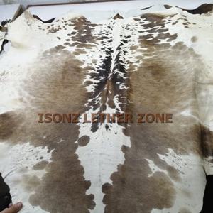 Stock frais peaux de cuir de cheveux de vache polyvalent pour la décoration intérieure utilisation de vêtement-sacs à main finis ceintures de bagages meubles - Product Image 5