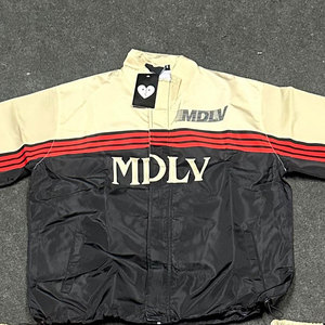 ชุดวินด์เบรกเกอร์สตรีทแวร์แบบยูนิเซ็กซ์ ผ้าไนลอน 100% เสื้อแจ็คเก็ตมีฮู้ด/กางเกงขาสั้น/กางเกงขายาว ปิดด้วยเชือกผูก เอวยางยืด รับสกรีนโลโก้ - Product Image 2