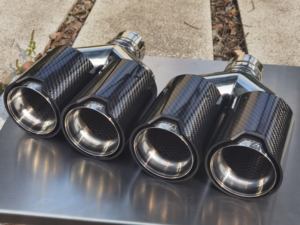 Embout de silencieux à <span class=keywords><strong>double</strong></span> <span class=keywords><strong>sortie</strong></span> noir en acier inoxydable universel M performance embouts d'échappement en fibre de carbone pour la série <span class=keywords><strong>BMW</strong></span> <span class=keywords><strong>1</strong></span> paire - Product Image 3