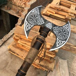 Hache en acier carbone à double tête Steel Craft International, qualité industrielle, manche en bois de cerf, style viking, NM60-65, 3 kg, 24 pouces - Product Image 1