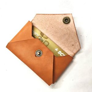 Sobre de cuero de primera calidad, tarjetero hecho a mano para profesionales de negocios y transporte diario hecho a mano de Indonesia - Product Image 2