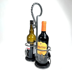 Estante de soporte para botellas de vino de hierro estilizado con diseño forjado a mano, lo mejor para regalar en bodas, aniversarios y eventos de Vino - Product Image 4