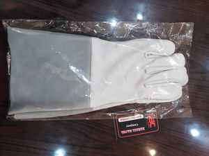 2024 gants de sécurité en cuir de vache noir fonctions ignifuges et antidérapantes gants de soudage - Product Image 4